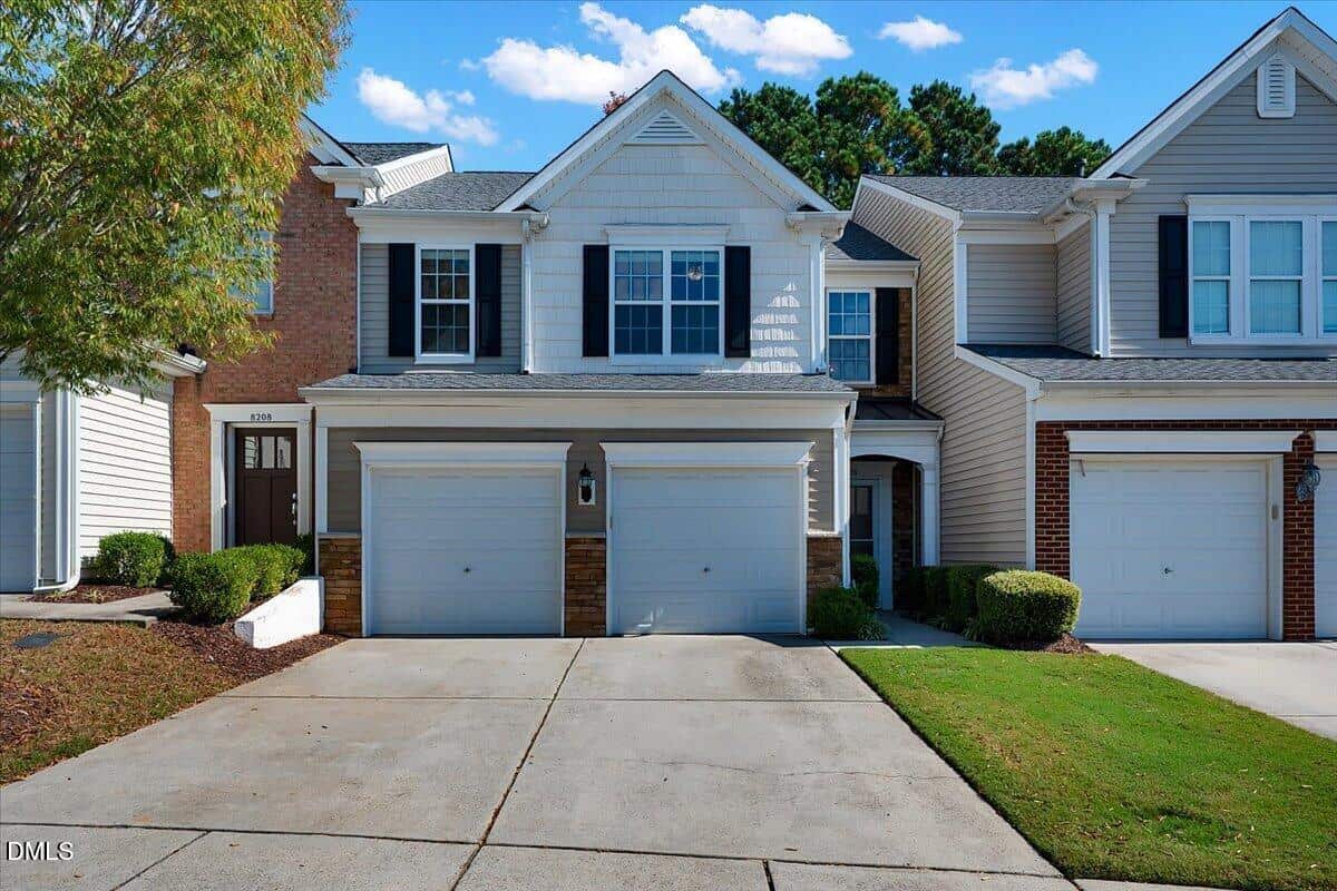 8206 Pilots View Drive, Raleigh, NC 27617
