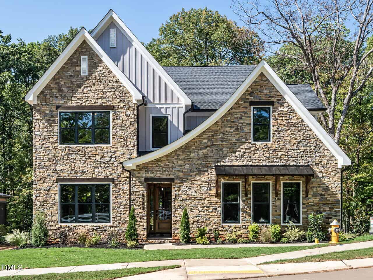 8721 Little Deer Lane, Raleigh, NC 27613