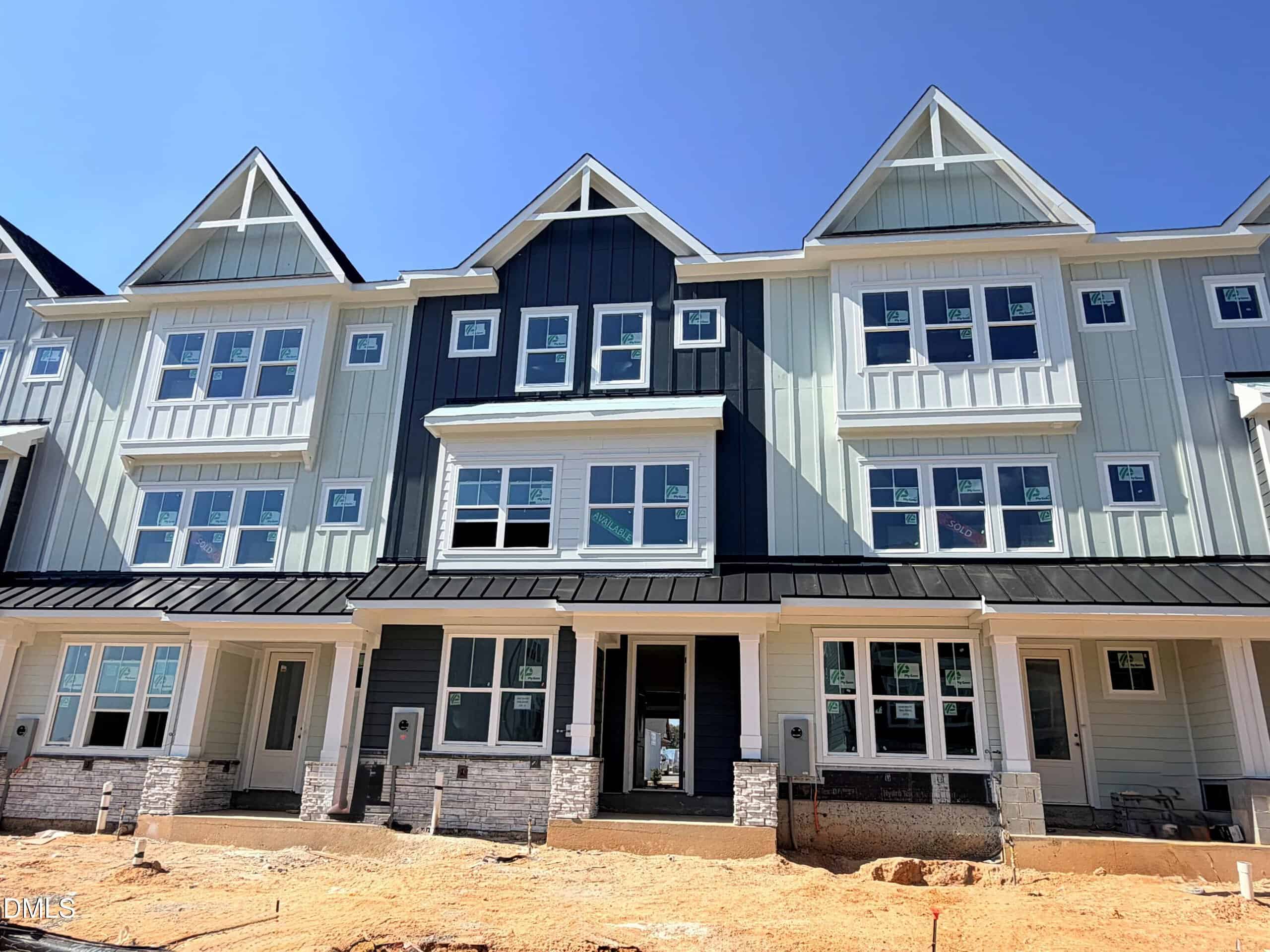 3007 White Rail Drive E, Fuquay-Varina, NC 27526
