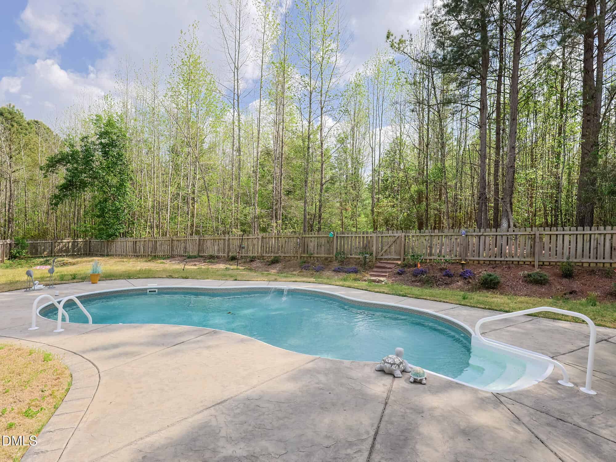832 Logan Meadow Court, Fuquay-Varina, NC 27526